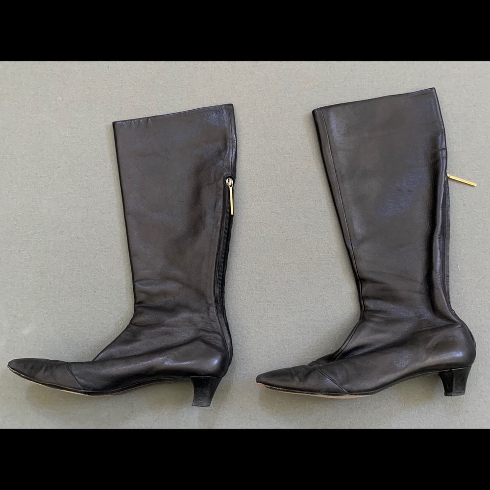 Pre loved Louis Vuitton heels boots in black